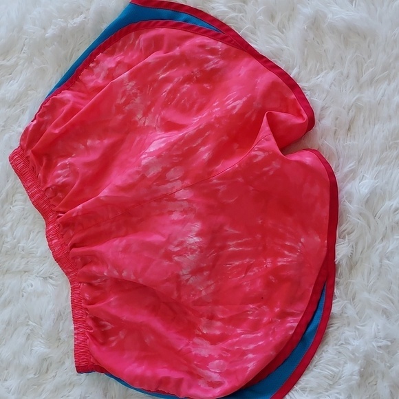 NIKE Dri Fit running shorts with liner size Medium - Picture 5 of 6